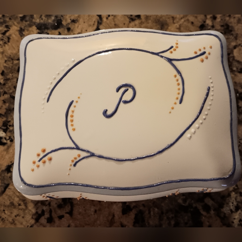 Elegant White Ceramic Trinket Box